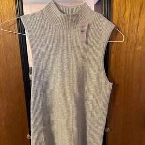 LOFT Light Gray Ribbed Knit Sleeveless Top